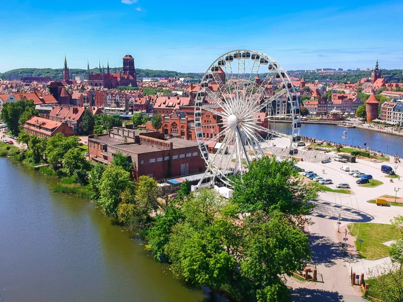Te europejskie perełki oczarowały podróżnika. Na liście polskie miasto