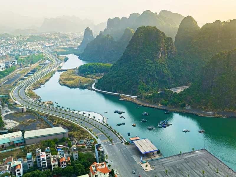 Turystyczny rekord mimo problemów. Wzrosła liczba przylotów z Europy