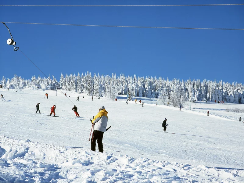 W portfelu zostanie choćby 2 tys. zł. Najtańszy kurort na ferie w Polsce