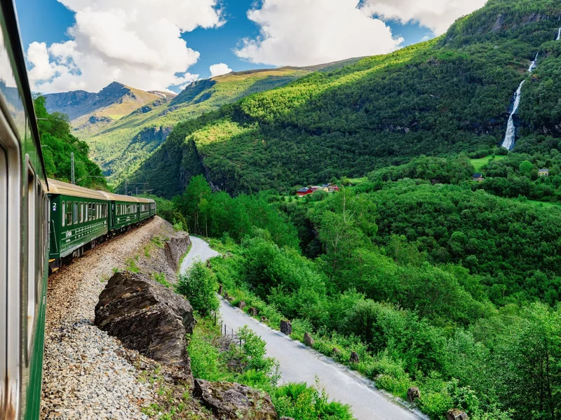 Ta trasa kolejowa ma być hitem regionu. Nie działa od 1945 roku
