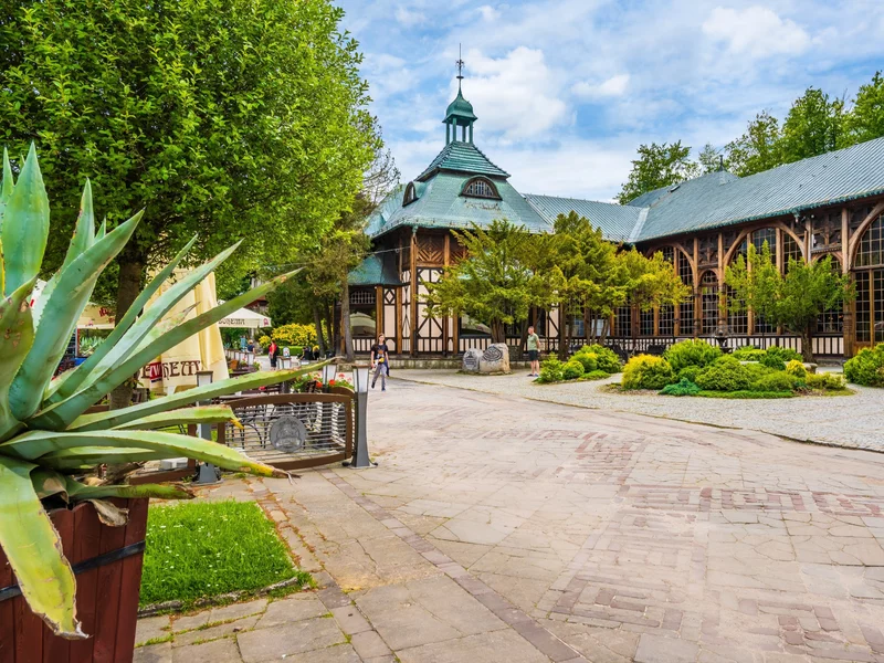 Malownicze uzdrowisko w Polsce. Pociągi wróciły do niego trzy lata temu