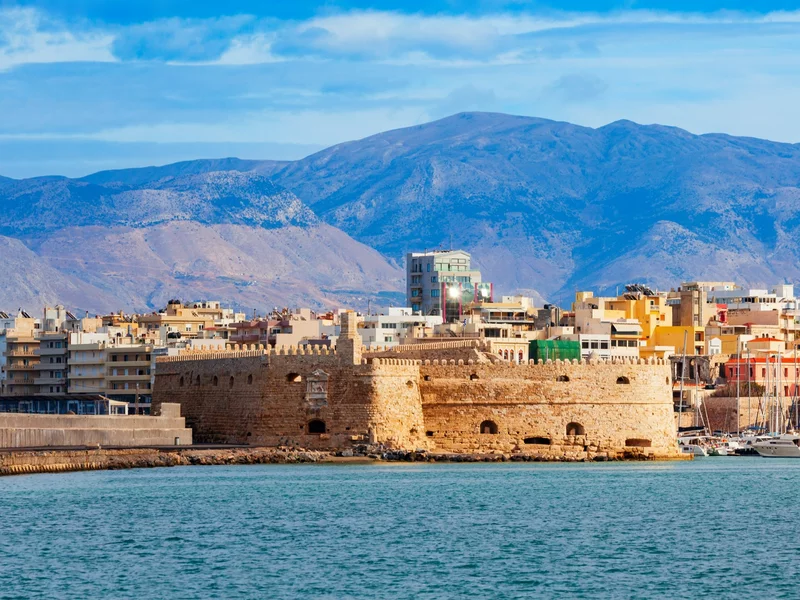 Nowa trasa do wakacyjnego kraju Polaków. Znane linie poszerzają siatkę połączeń