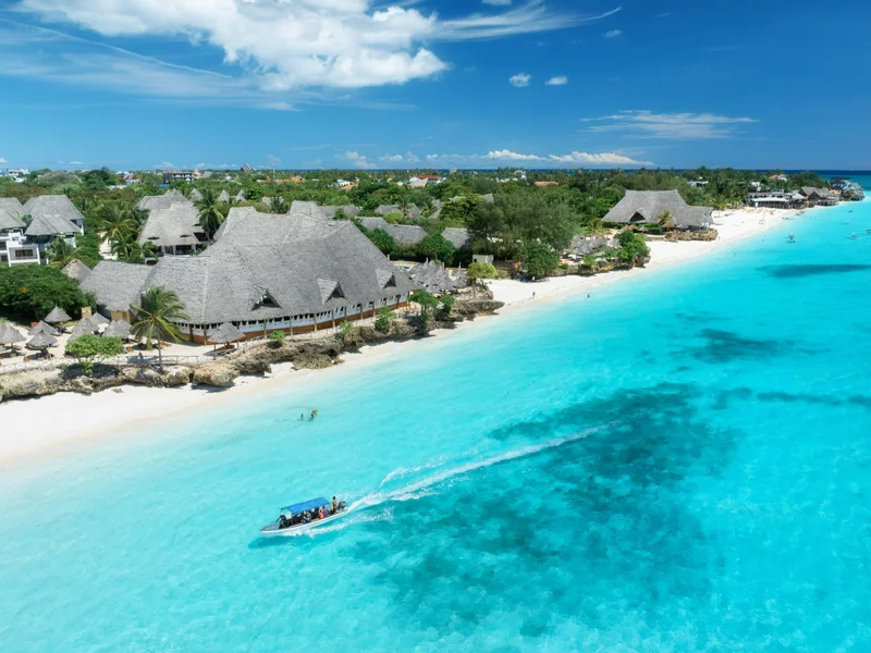 Bajkowe plaże i obiad za 7 zł. Polacy wybierają tę wyspę coraz chętniej