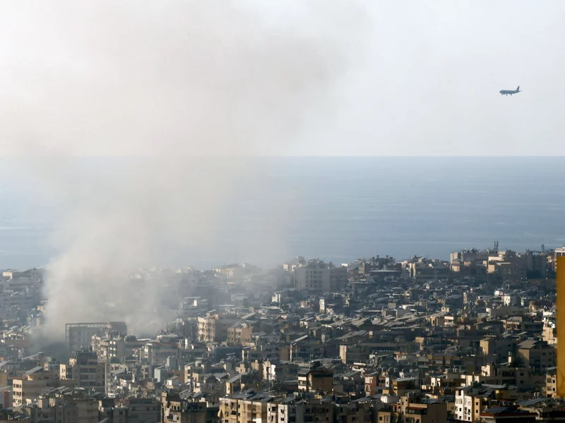 Szokujące nagranie trafiło do sieci. Samolot startował wśród eksplozji