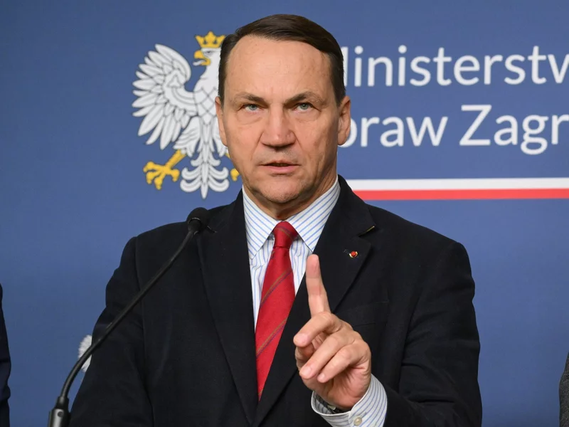 Turyści z Polski ignorują ostrzeżenia. Radosław Sikorski ujawnił skalę