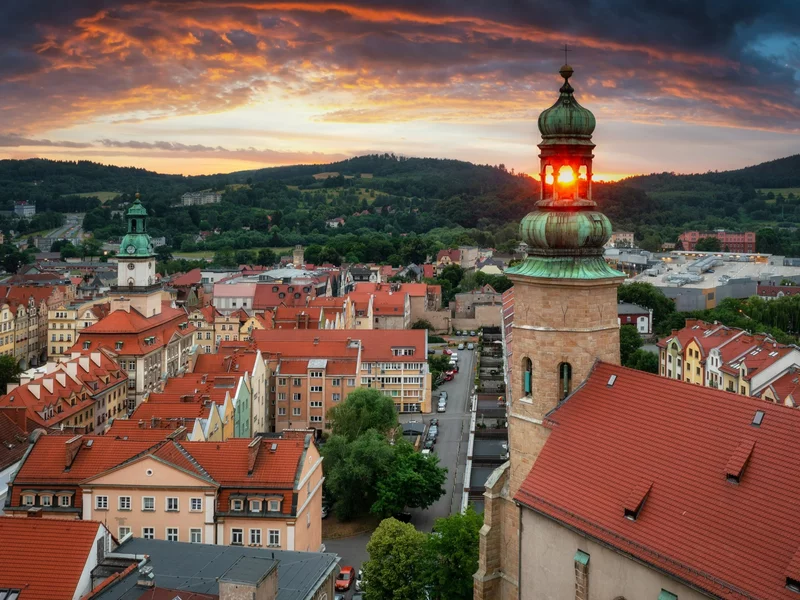 Piękna starówka i góry z każdej strony. Turyści nie doceniają polskiego miasta