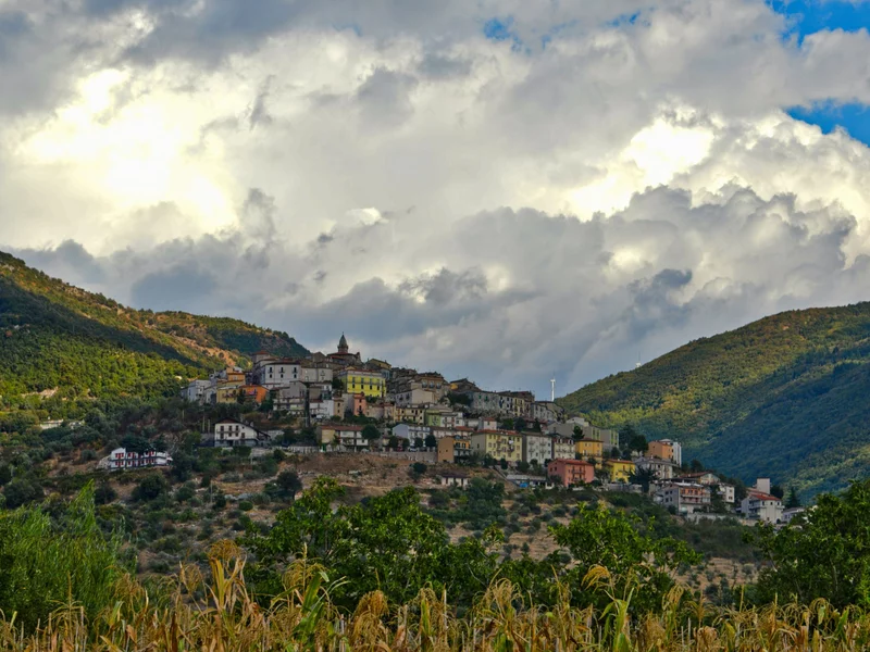 Ambasada RP ostrzega turystów. „Utrudnienia mogą potrwać długo”
