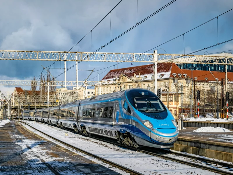151 minut opóźnienia. Pociąg Intercity utknął przez usterkę