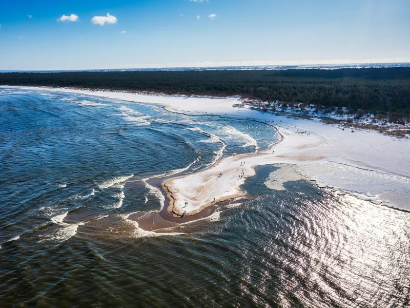 Niecodzienny widok nad Bałtykiem. Nowa część Polski zmieniła kształt